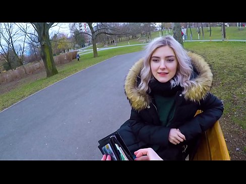❤️ Pul müqabilində bir qəribin isti cumluğunu uddu - parkda Eva Elfie tərəfindən blowjob Seks az.pornjimbo.ru